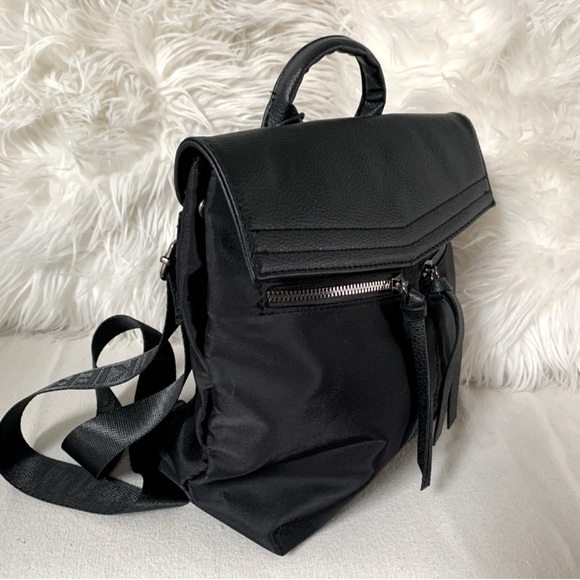 BOTKIER New York Trigger black backpack - Picture 2 of 6